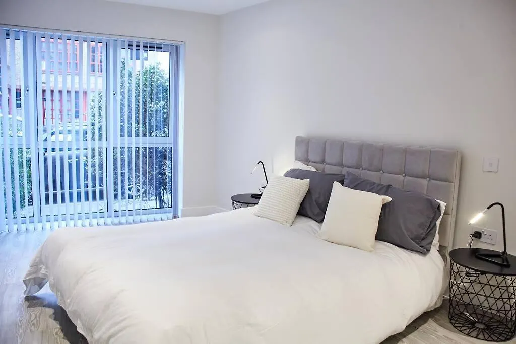 Gorgeous Apartment, 5 Mins From Canada Water, Not Lewisham As Listed! Londres Apartamento