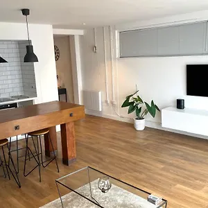 Spacious Industrial Style Apartment